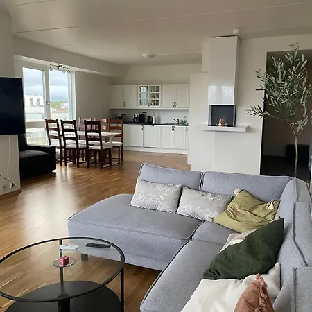 Penthouse In Appartement *